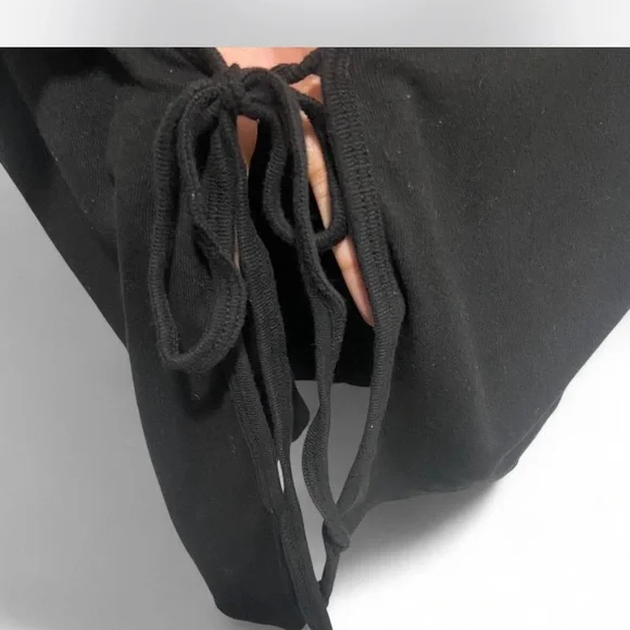 Brandy Melville Black Tie-Front Camisole - Picture 4 of 5